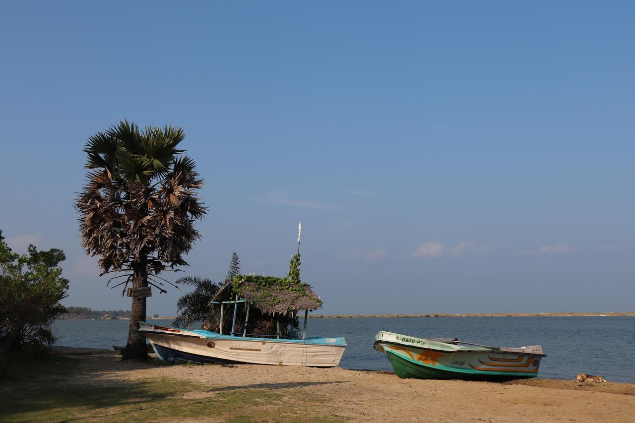 Sun Wind Beach Kalpitiya Kite Resort Exterior foto