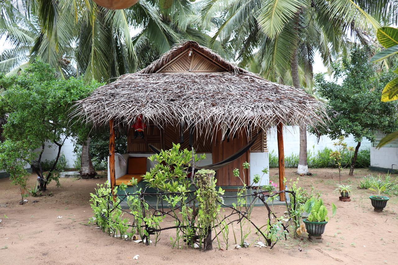 Sun Wind Beach Kalpitiya Kite Resort Exterior foto
