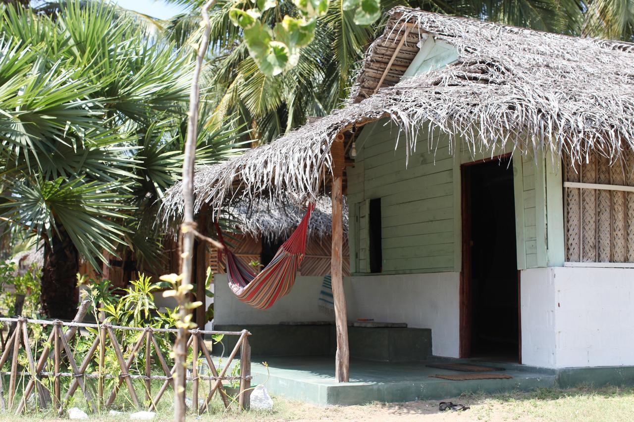 Sun Wind Beach Kalpitiya Kite Resort Exterior foto